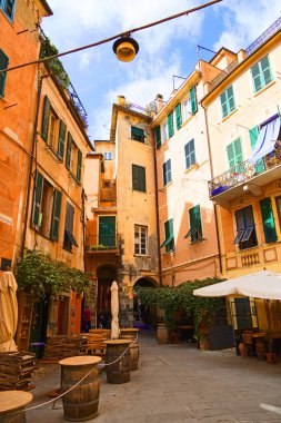 Monterosso, İtalya 'daki Cinque Terre köyünün avlusunda.