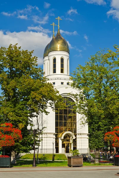 Chapelle de Saint-Pierre et Fevronia sur la place de la Victoire. Kaliningrad (jusqu'en 1946 Koenigsberg), Russie — Photo