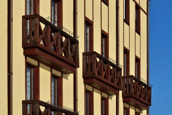 Drewniany balkon francuski — Zdjęcie stockowe