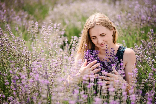 Beautiful Girl Dress Purple Lavender Field Beautiful Woman Walk Lavender — Stock Photo, Image