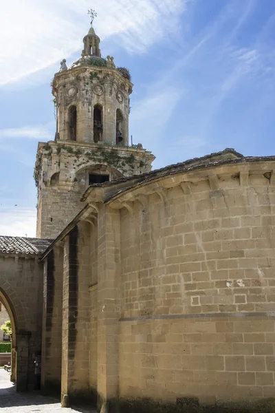 Kerk van het Kruis. Puente la reina, navarra. Spanje. — Stockfoto