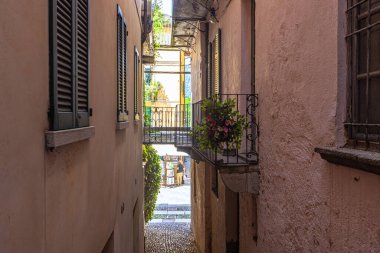 İtalya 'nın harika Orta San Giulio kasabası..