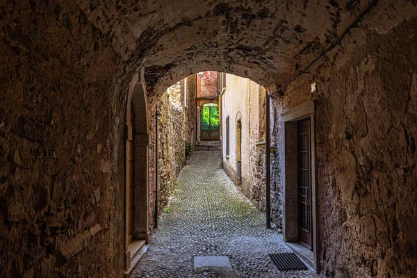 Talya Nın Harika Orta San Giulio Kasabası — Stok fotoğraf
