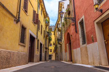 İtalya 'nın ortaçağ kasabası Verona