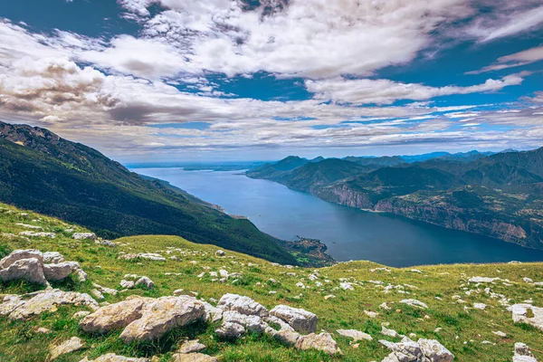 Vista Panorámica Del Lago Garda Vista Desde Monte Baldo Italia —  Fotos de Stock