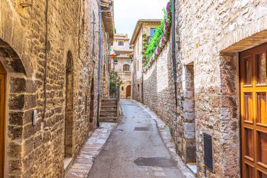 İtalya 'nın Umbria kentindeki Ortaçağ dini Hristiyan kasabası Assisi