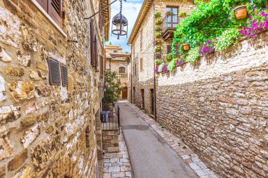 İtalya 'nın Umbria kentindeki Ortaçağ dini Hristiyan kasabası Assisi