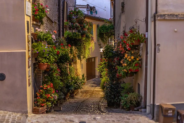 Нічний Вид Середньовічне Місто Спілло Умбрії Італія — стокове фото