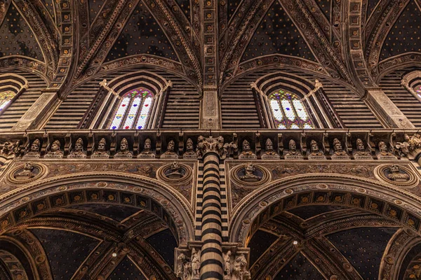 Talya Nın Toskana Kentindeki Siena Ortaçağ Katedrali — Stok fotoğraf