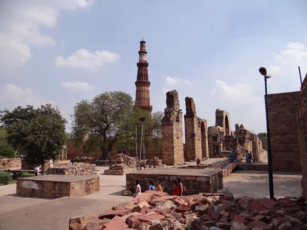Old Monuments in Qutub Campus2 — Stock Photo, Image