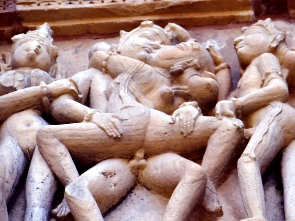 Erotische kunst van khajuraho — Stockfoto