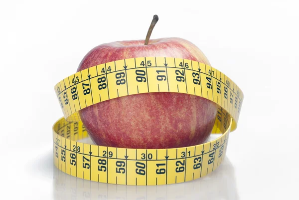 Manzana roja y control de la dieta — Foto de Stock