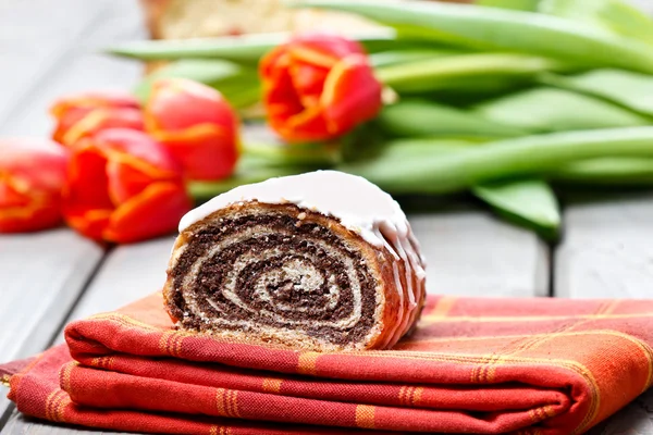 Mákos Húsvét sütemény — Stock Fotó