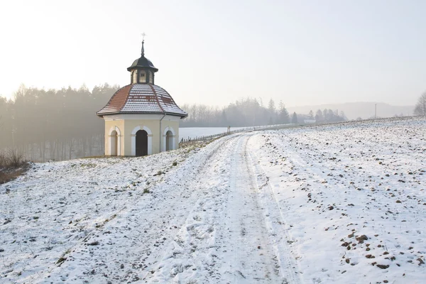 Helgedomen av kalwaria zebrzydowska cross station kapell — Stockfoto