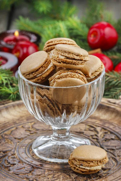 Macaron parigini in ambiente natalizio — Foto Stock