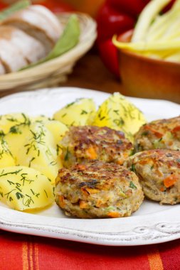 şinitzel patates ile