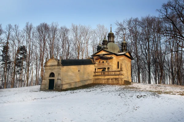 Způsob kříž kaple v kalwaria zebrzydowska sanctuary, Polsko — Stock fotografie