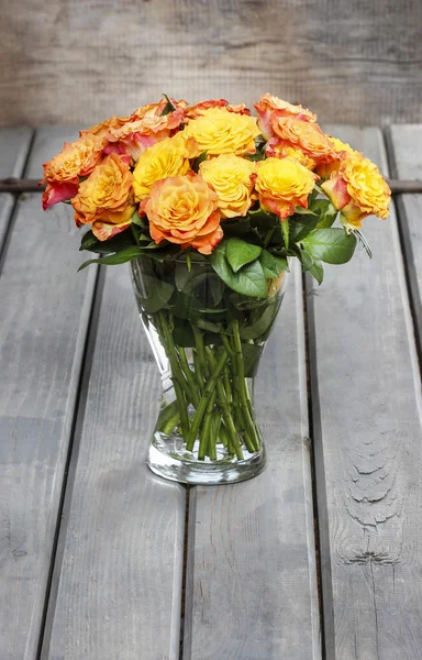 Boeket van prachtige Oranje Rozen — Stockfoto