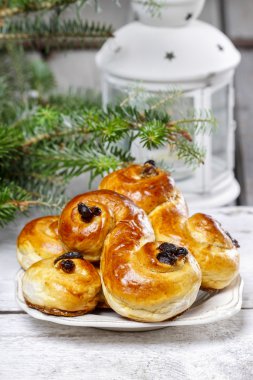 Noel ortamda geleneksel İsveç buns. safran bir topuz