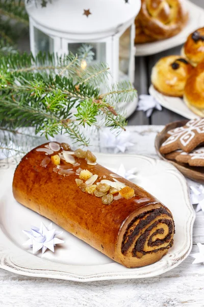 Makové osivo dort vánoční prostředí. selektivní zaměření — Stock fotografie