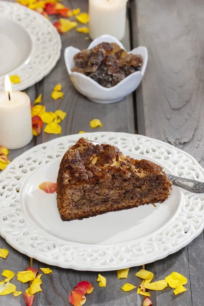 Chokladkaka, vackra parti bord med ljus — Stockfoto