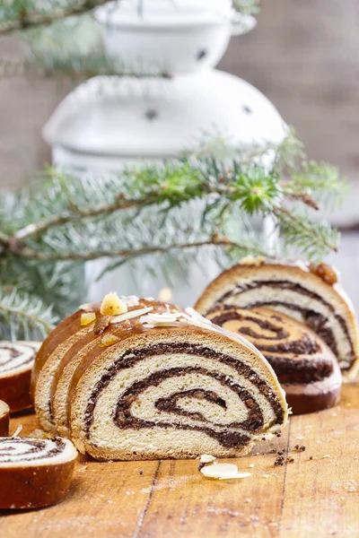 Makové osivo dort vánoční prostředí. selektivní zaměření — Stock fotografie