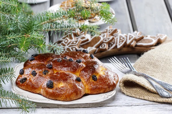 Traditionell jul bröd serveras ofta i många länder — Stockfoto