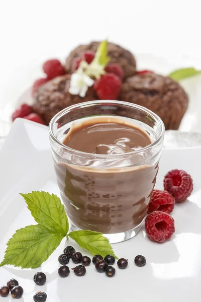 Chocolate dessert decorated with fresh raspberries — Stock Photo, Image