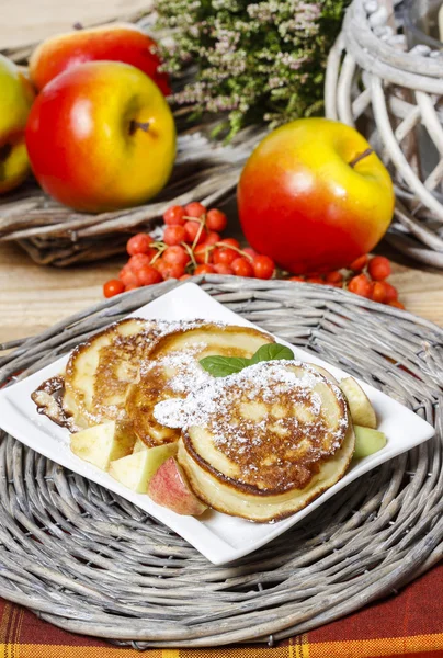 Apple fritters — Stock Photo, Image