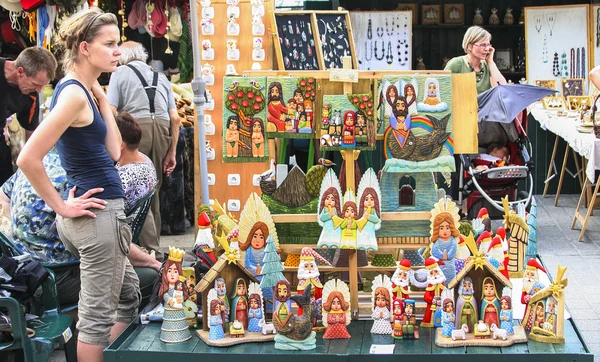 Foire annuelle de Pâques à la place du marché principal. Cracovie, Pologne — Photo
