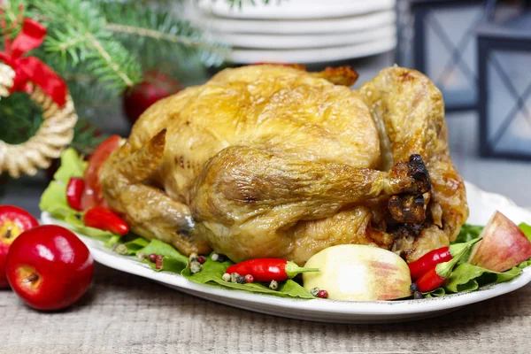 Roasted chicken with vegetables — Stock Photo, Image