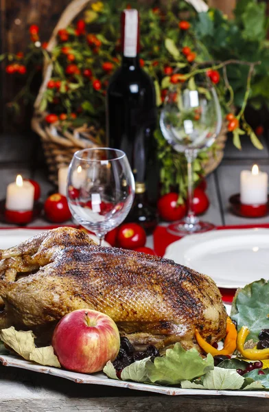 Roasted goose on the table — Stock Photo, Image