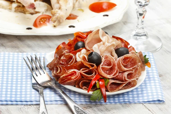 Delicious sliced ham. Party platter of assorted cured meats — Stock Photo, Image