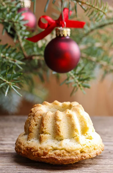 Festive breads under christmas tree. — Stock Photo, Image