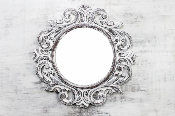 Rustic wooden round frame on grey background. Copy space — Stock Photo, Image