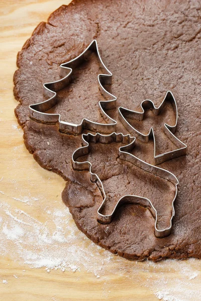 Προετοιμασία μελόψωμο cookies για τα Χριστούγεννα. βήματα των αποφάσεων — Φωτογραφία Αρχείου