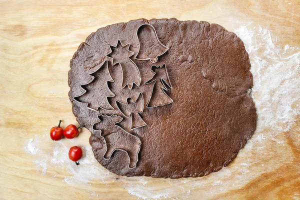 Preparing gingerbread cookies for christmas. Steps of making bis — Stock Photo, Image