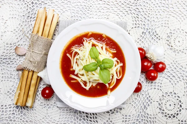 Vista superior da sopa de tomate — Fotografia de Stock