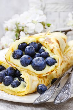 Yaban mersini ile krep