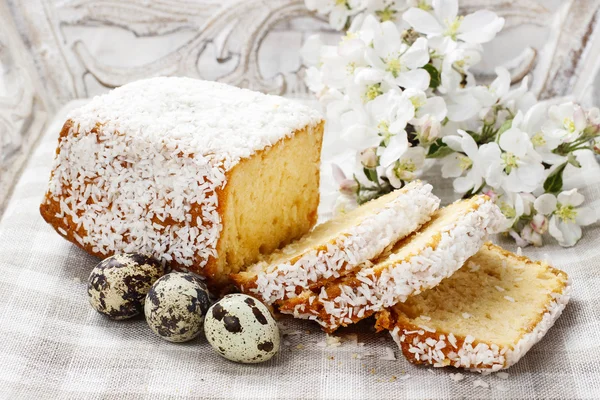 Coconut easter cake and quail eggs — Stock Photo, Image