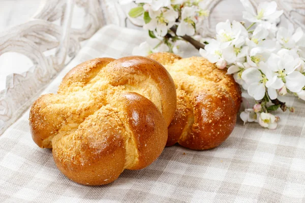 Leckeres Frühstück: süße hausgemachte Brötchen — Stockfoto