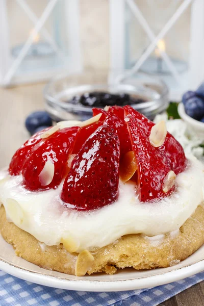 美味的草莓蛋糕 — 图库照片