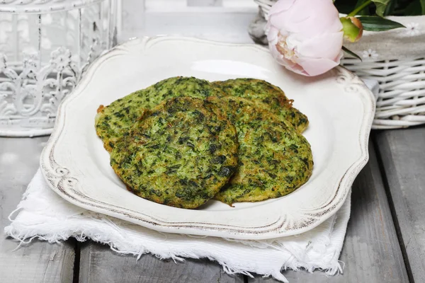 Spinach fritters — Stock Photo, Image