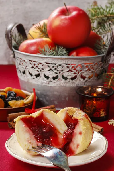 Apple stuffed with jam - christmas dessert — Stock Photo, Image