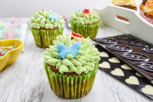 Bunte Cupcakes — Stockfoto