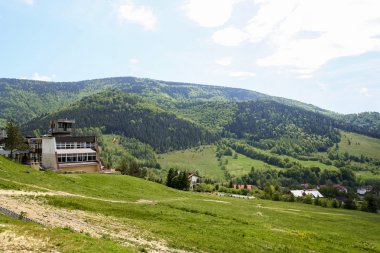 bir dağ silsilesi içinde dış Doğu Karpat Dağları, Zywi