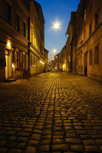 Kazimierz, antiguo barrio judío de Cracovia: Szeroka Street by ni —  Fotos de Stock