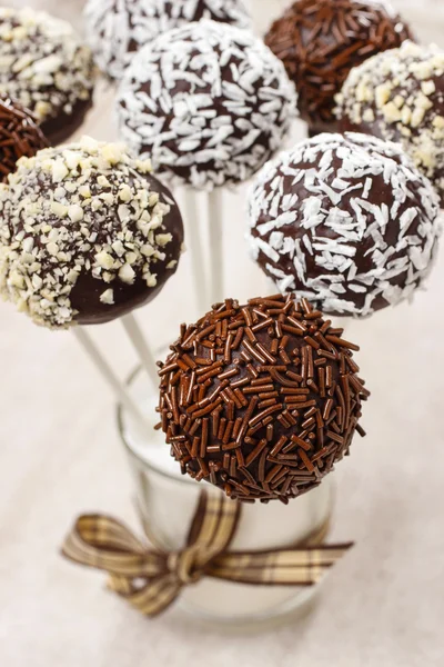 Chocolate cake pops — Stock Photo, Image