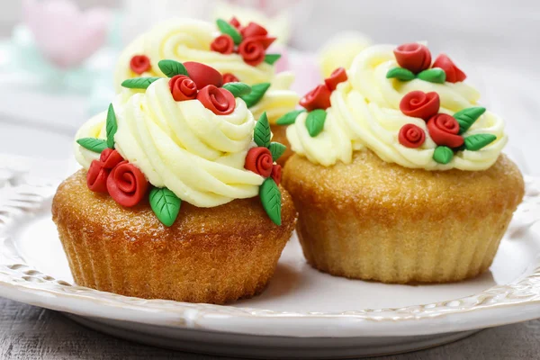Hermosa rosa cupcake —  Fotos de Stock
