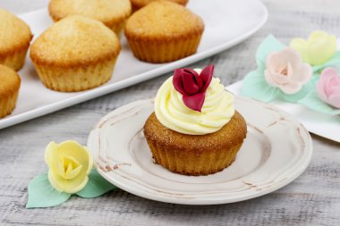güzel gül cupcake